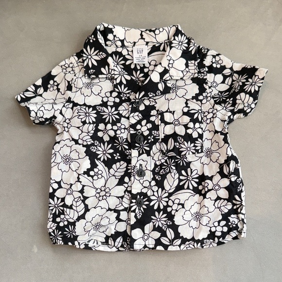 GAP Other - GAP Black and White Floral Button Down Shirt for Baby Boys